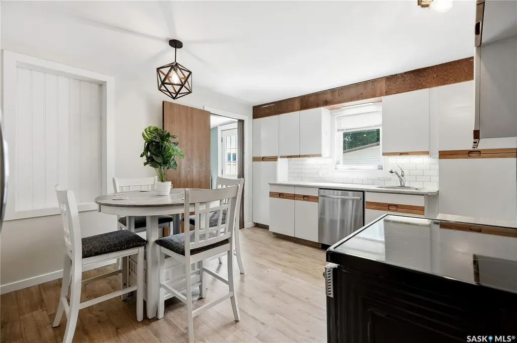 219 5th Avenue W Gravelbourg SK S0H 1X0
