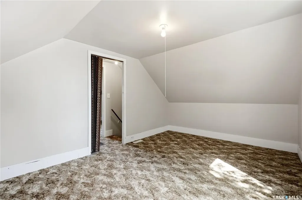 219 5th Avenue W Gravelbourg SK S0H 1X0