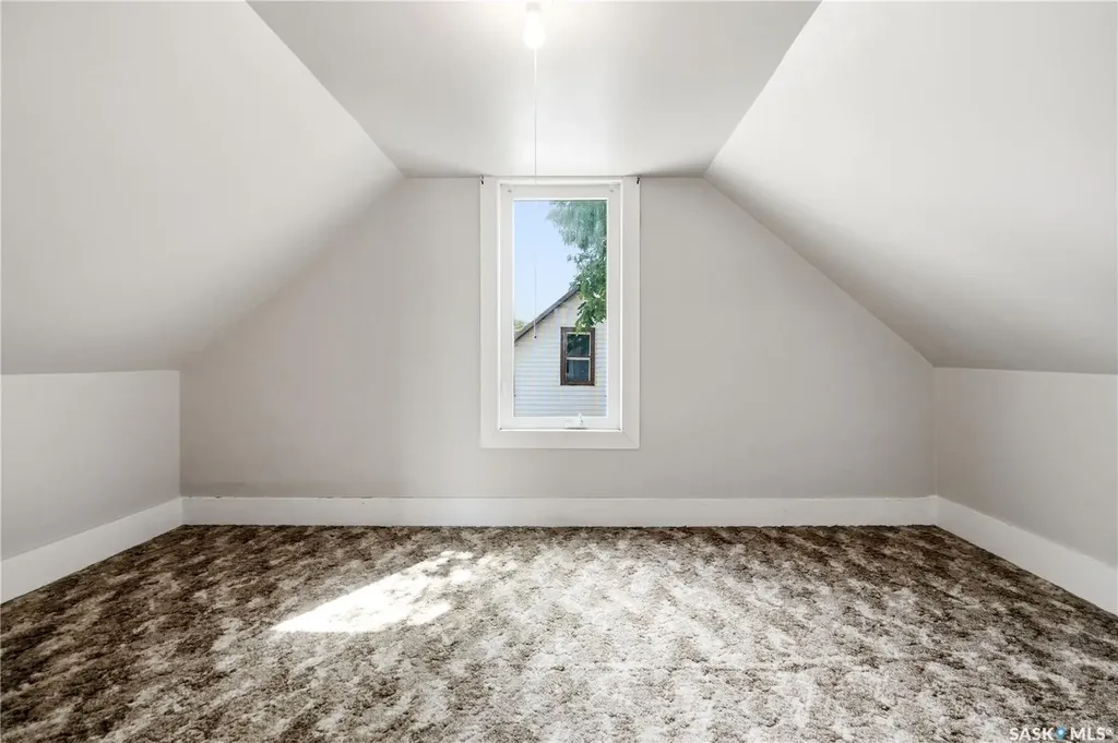 219 5th Avenue W Gravelbourg SK S0H 1X0