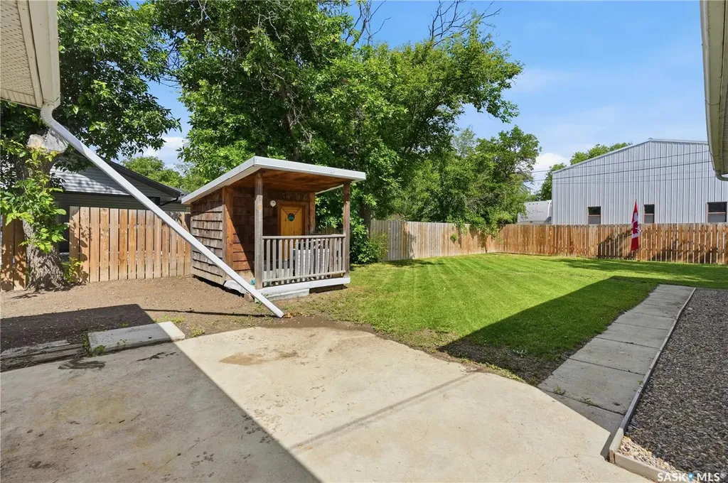 219 5th Avenue W Gravelbourg SK S0H 1X0