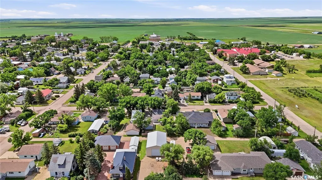 219 5th Avenue W Gravelbourg SK S0H 1X0