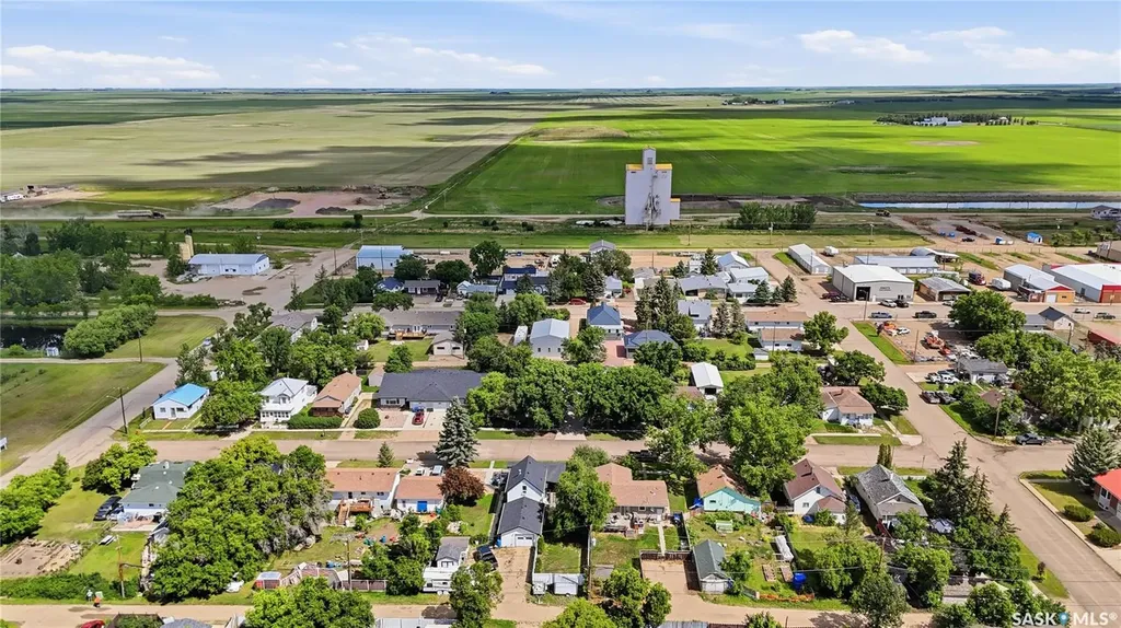 219 5th Avenue W Gravelbourg SK S0H 1X0