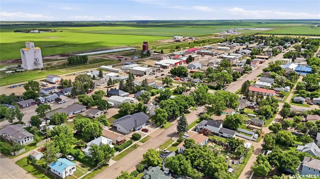 219 5th Avenue W Gravelbourg SK S0H 1X0