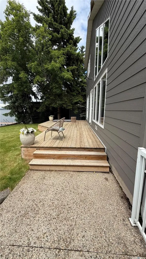 2 Lakeview Lane Katepwa Beach SK S0G 2Y0
