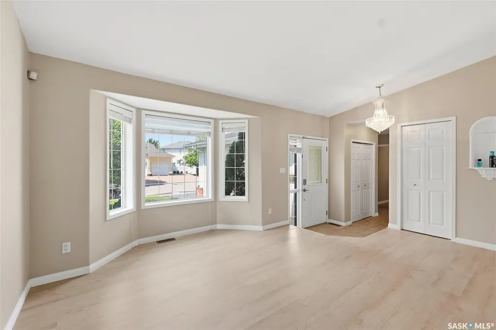 246 Brookmore Lane Saskatoon SK S7V 1C2