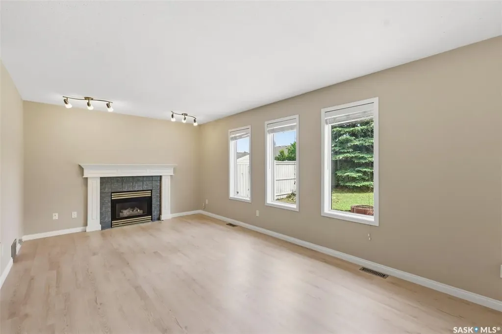 246 Brookmore Lane Saskatoon SK S7V 1C2
