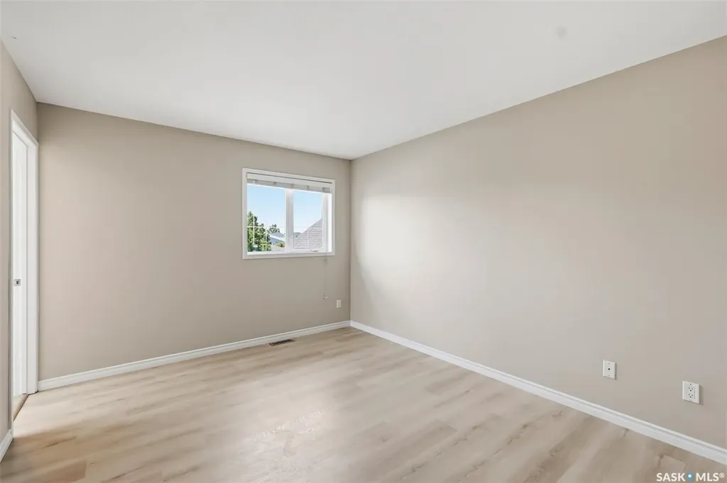246 Brookmore Lane Saskatoon SK S7V 1C2