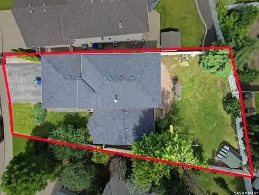 246 Brookmore Lane Saskatoon SK S7V 1C2