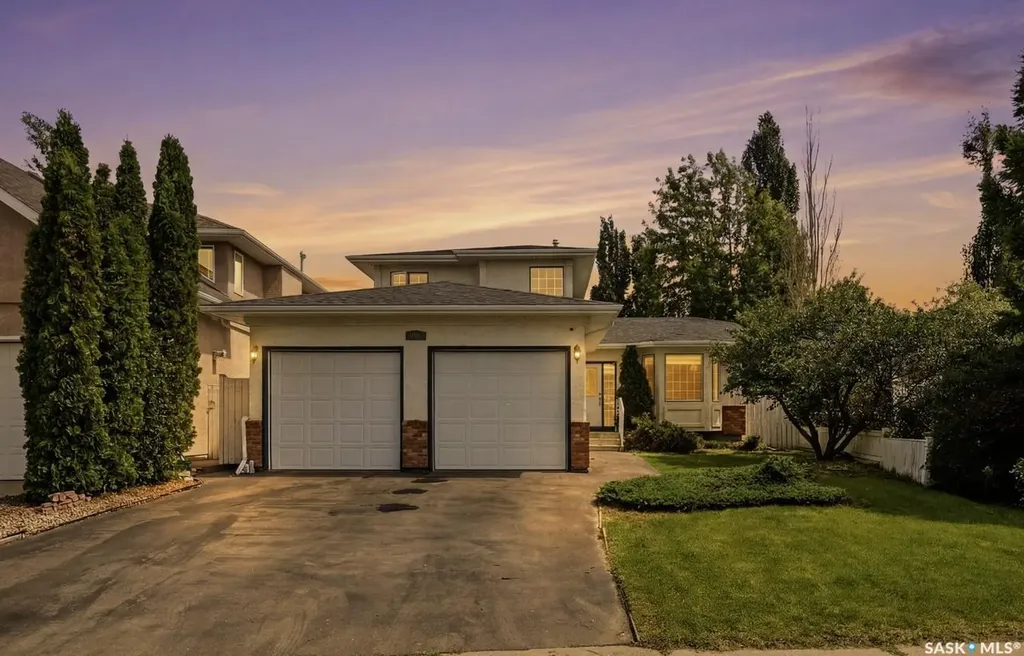 246 Brookmore Lane Saskatoon SK S7V 1C2