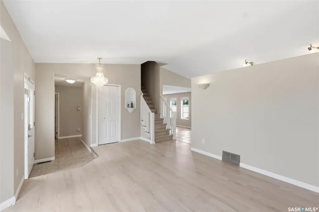246 Brookmore Lane Saskatoon SK S7V 1C2