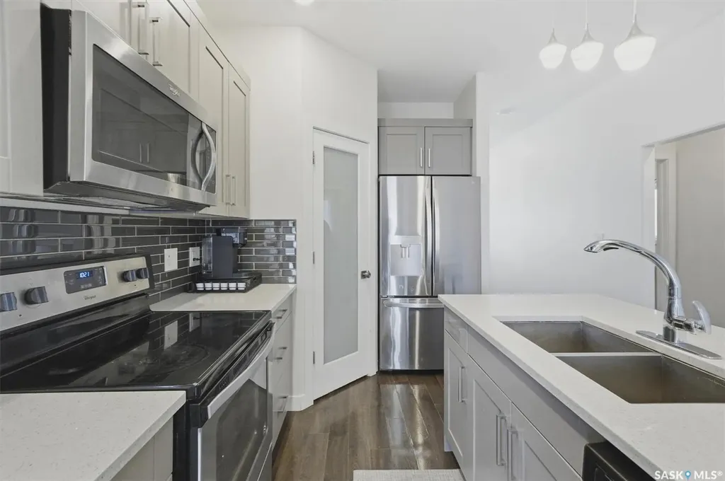 202 Bentley Court Saskatoon SK S7L 6L4