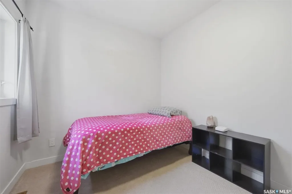 202 Bentley Court Saskatoon SK S7L 6L4