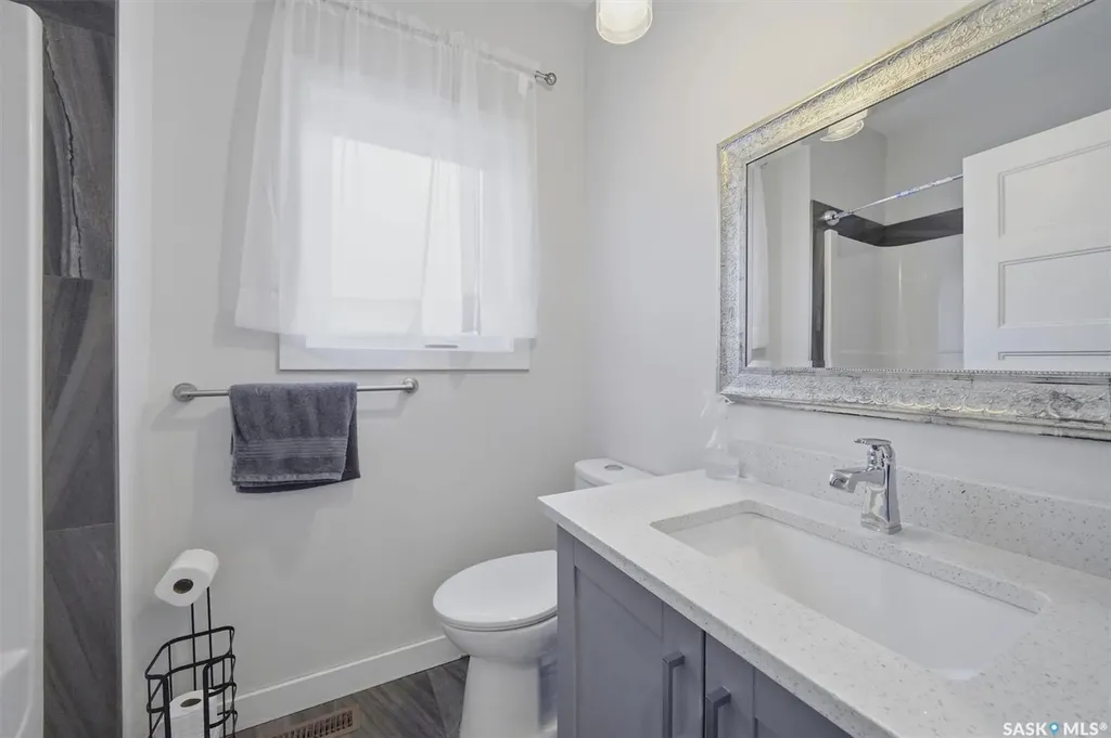202 Bentley Court Saskatoon SK S7L 6L4