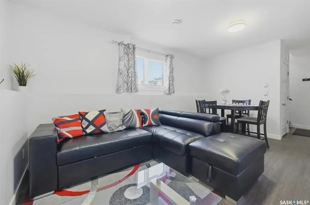 202 Bentley Court Saskatoon SK S7L 6L4