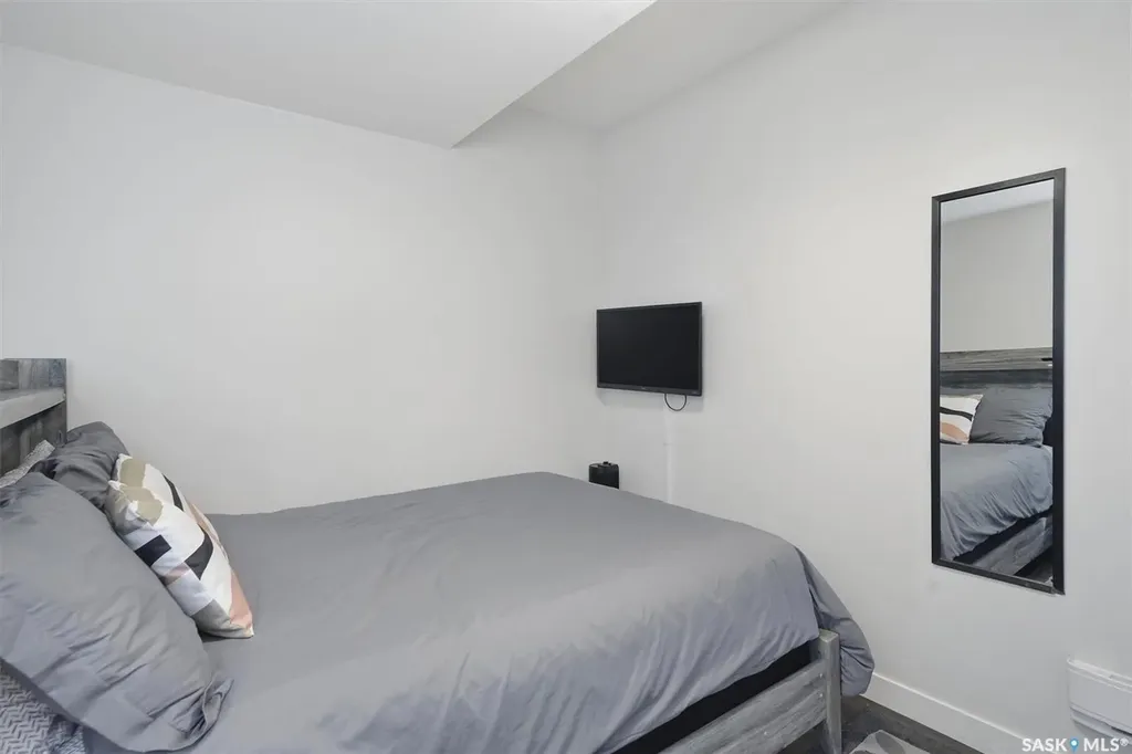 202 Bentley Court Saskatoon SK S7L 6L4