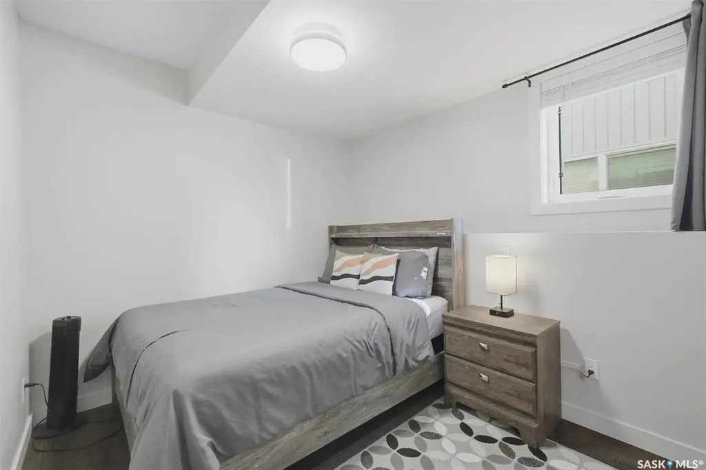 202 Bentley Court Saskatoon SK S7L 6L4