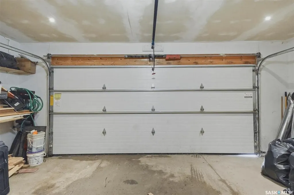 202 Bentley Court Saskatoon SK S7L 6L4