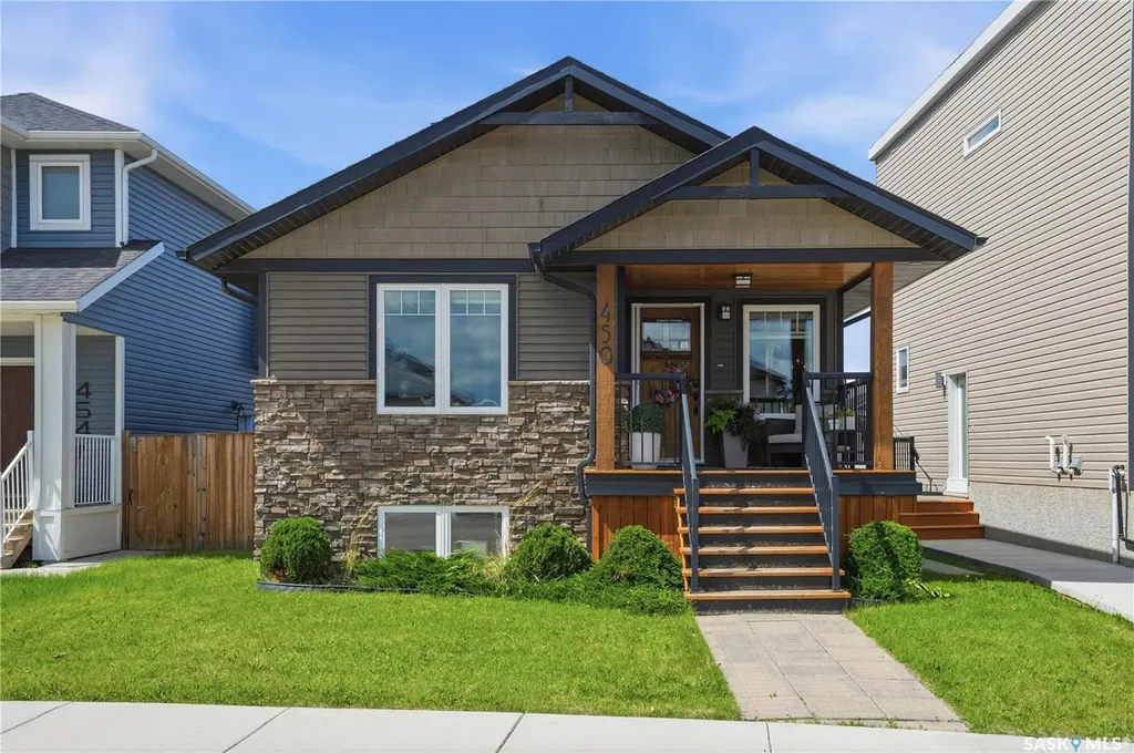 450 Bentley Court Saskatoon SK S7L 6L3