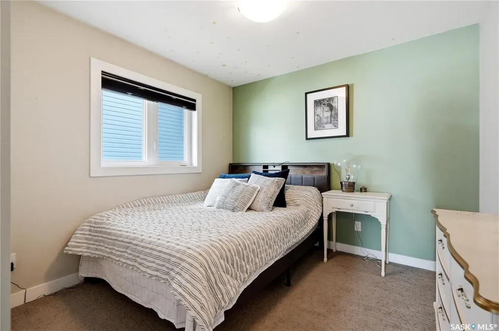 450 Bentley Court Saskatoon SK S7L 6L3
