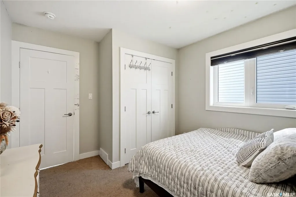 450 Bentley Court Saskatoon SK S7L 6L3