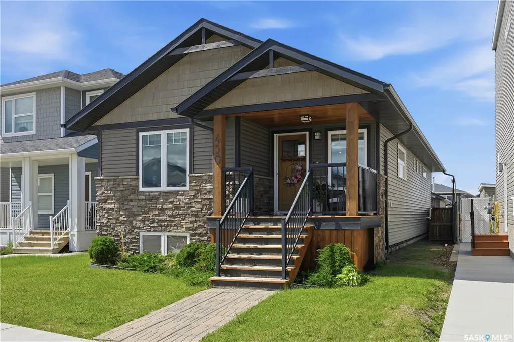450 Bentley Court Saskatoon SK S7L 6L3