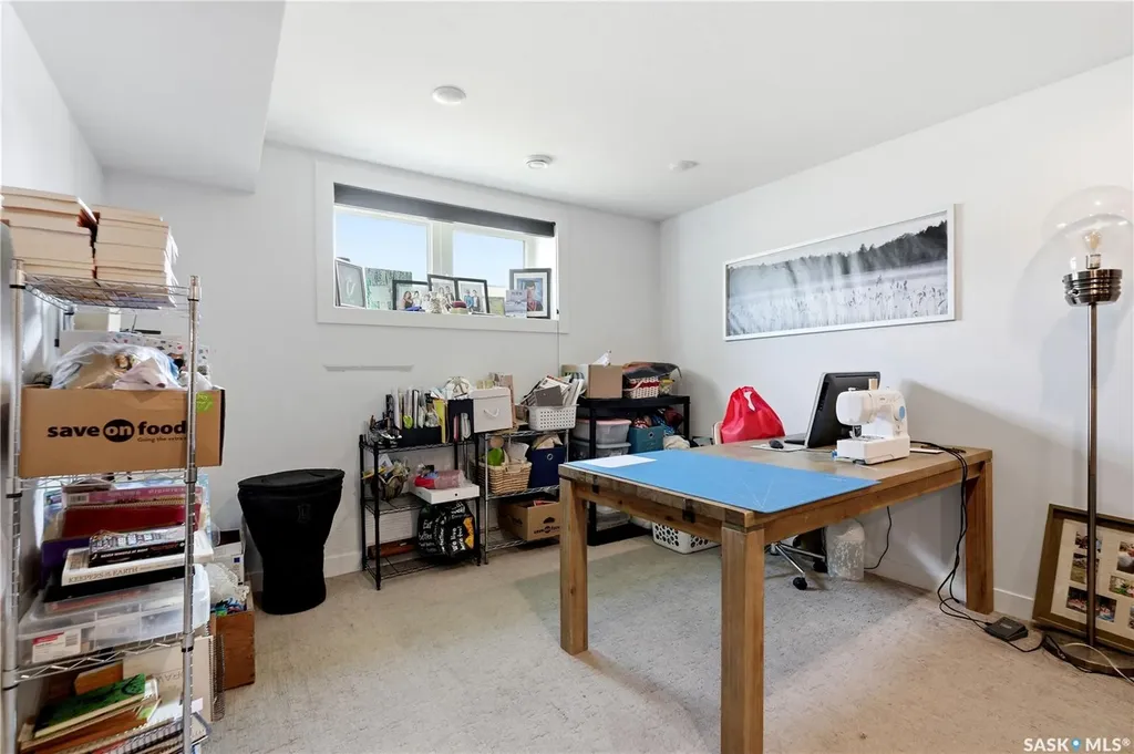 450 Bentley Court Saskatoon SK S7L 6L3