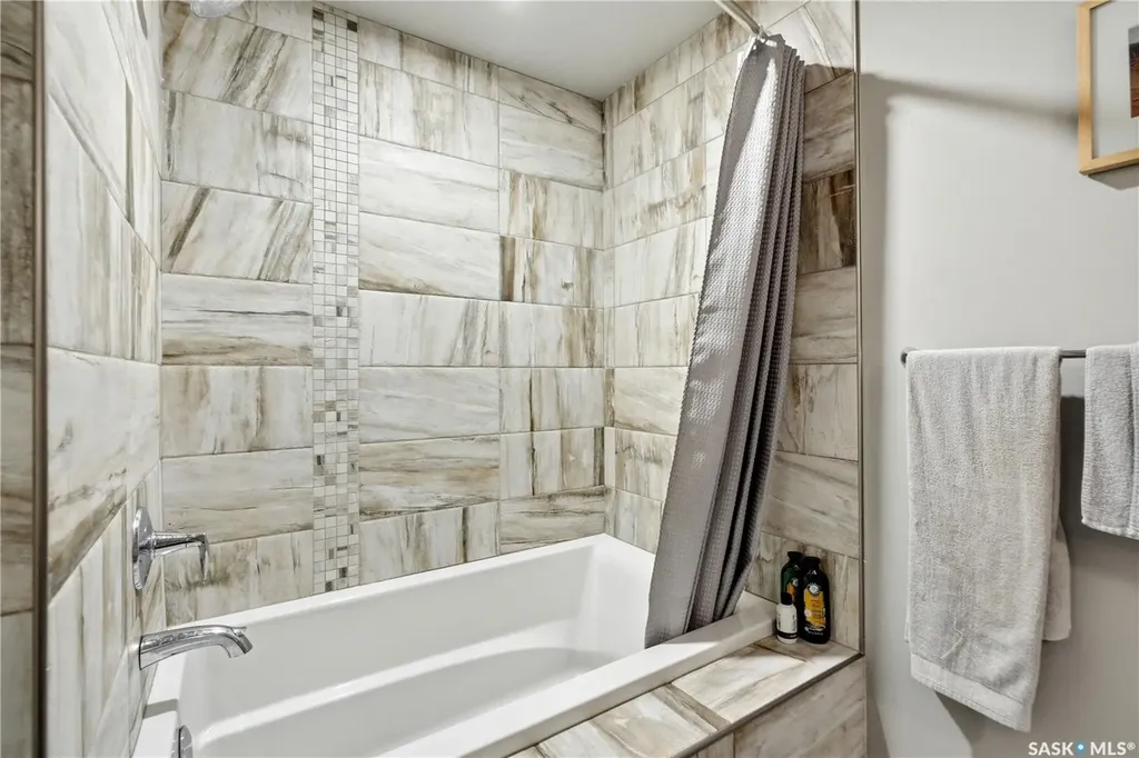 450 Bentley Court Saskatoon SK S7L 6L3