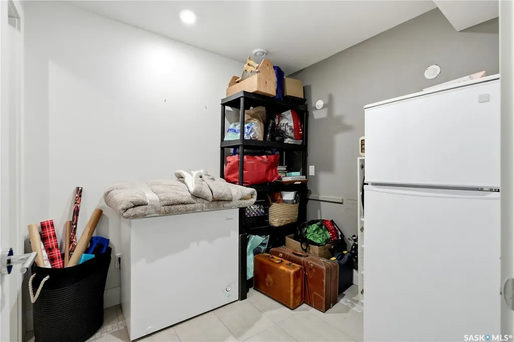 450 Bentley Court Saskatoon SK S7L 6L3