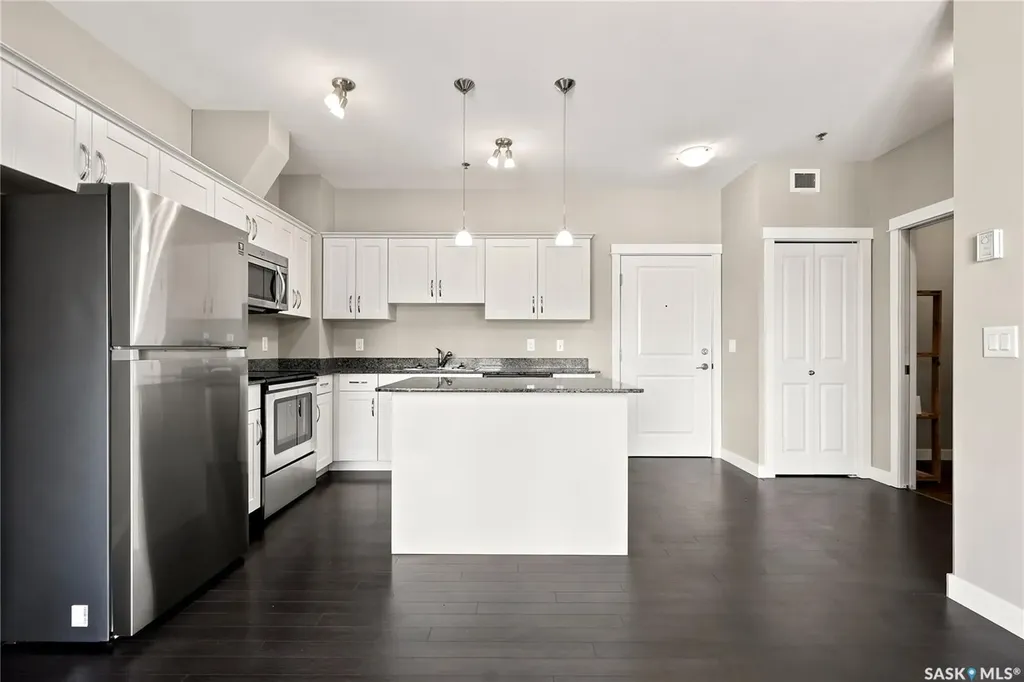 702 Hart Road Saskatoon SK S7M 4P4
