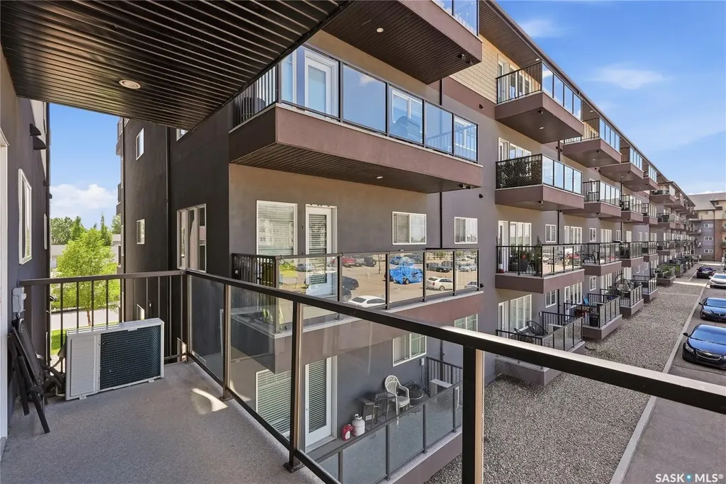 702 Hart Road Saskatoon SK S7M 4P4