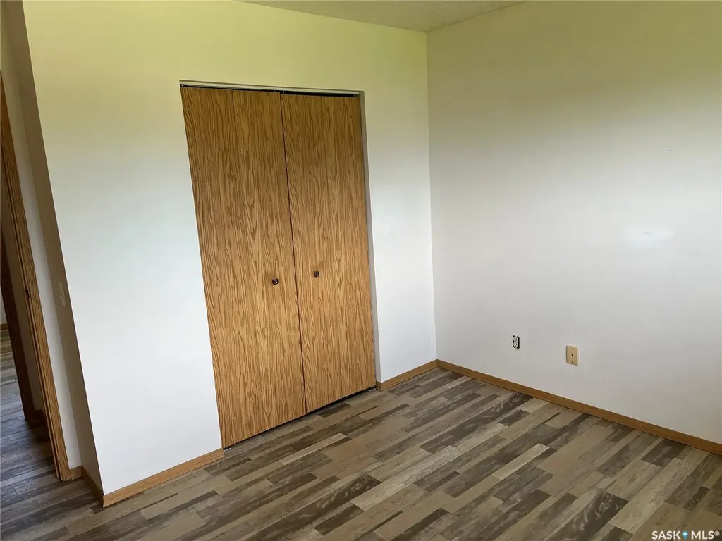 3 2nd Street E Willow Bunch SK S0H 4K0
