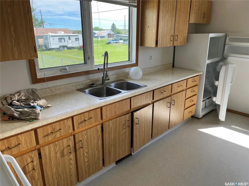 3 2nd Street E Willow Bunch SK S0H 4K0