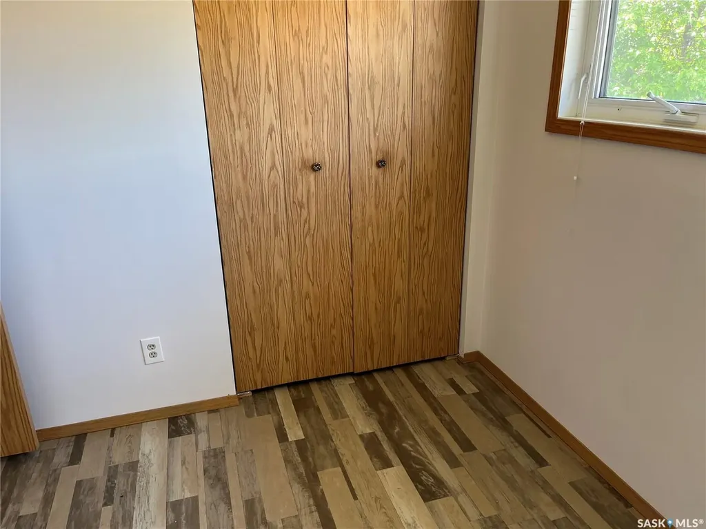3 2nd Street E Willow Bunch SK S0H 4K0