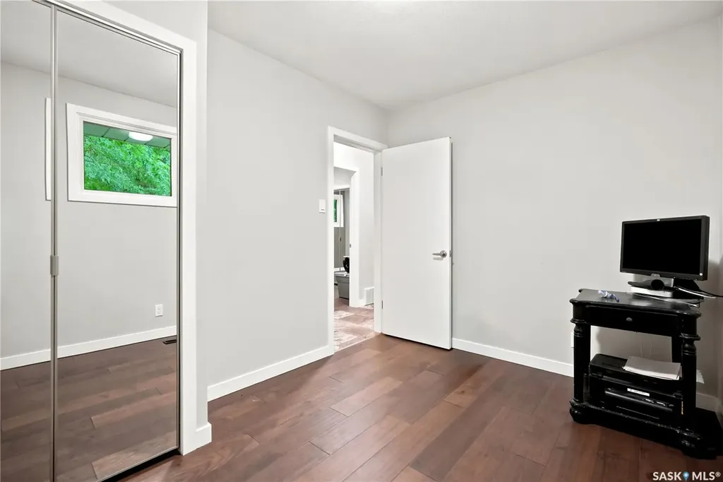 110 Mccannel Street Regina SK S4R 3V1