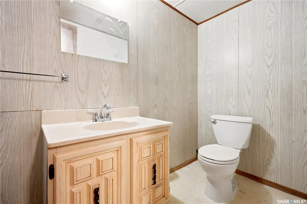 110 Mccannel Street Regina SK S4R 3V1