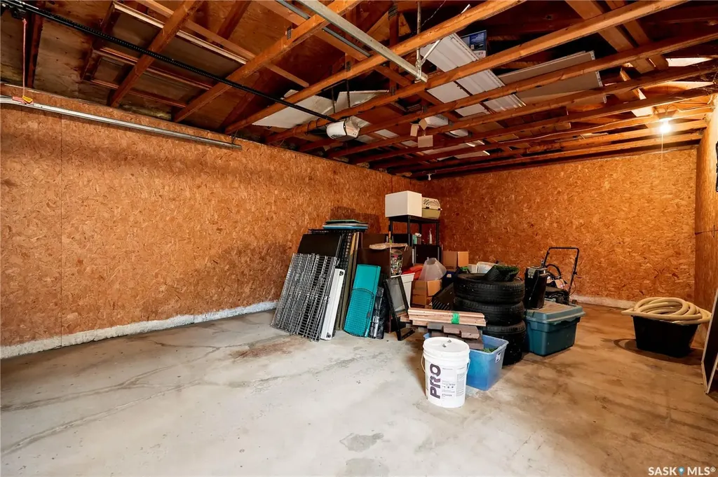 110 Mccannel Street Regina SK S4R 3V1