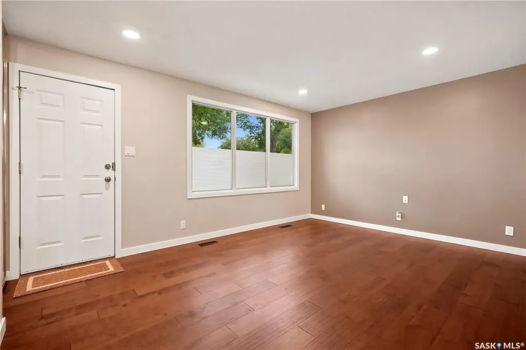110 Mccannel Street Regina SK S4R 3V1