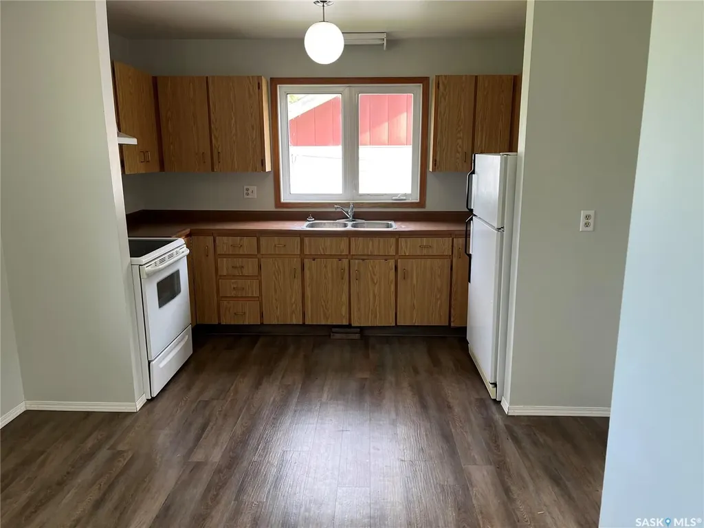 11 A Avenue Willow Bunch SK S0H 4K0