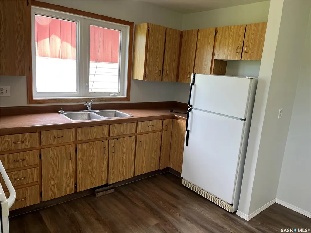 11 A Avenue Willow Bunch SK S0H 4K0