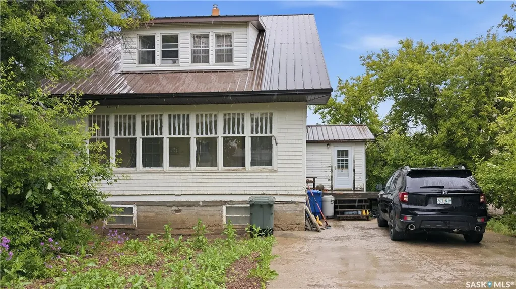 117 3rd Avenue W Rosetown SK S0L 2V0