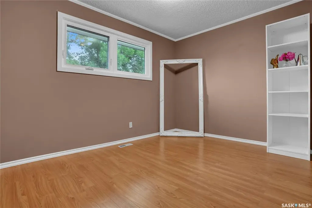 1538 Smith Street Moose Jaw SK S6H 6V8