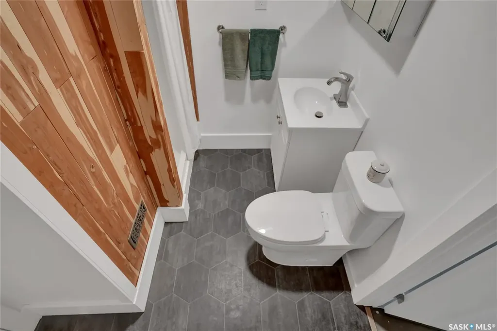 1538 Smith Street Moose Jaw SK S6H 6V8