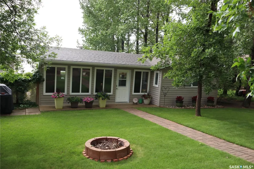 29 Mallard Street W Wood River Rm No. 74 SK S0H 2K0