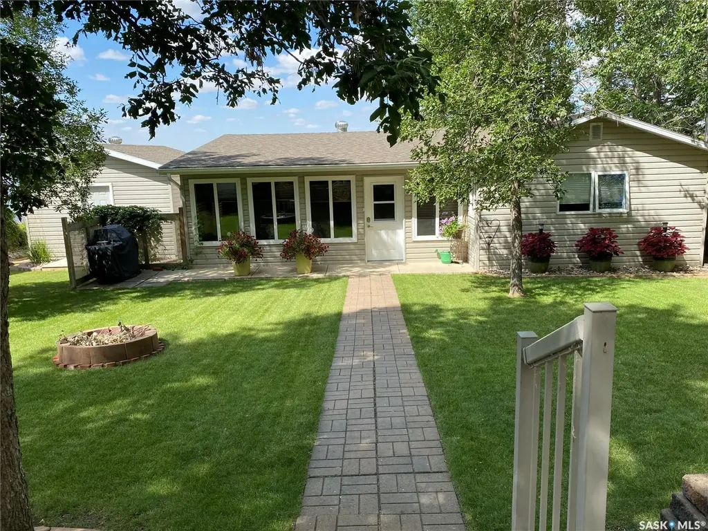 29 Mallard Street W Wood River Rm No. 74 SK S0H 2K0