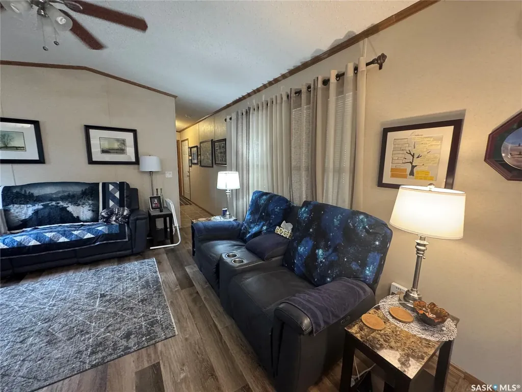60 Pelican Street E Wood River Rm No. 74 SK S0H 2K0