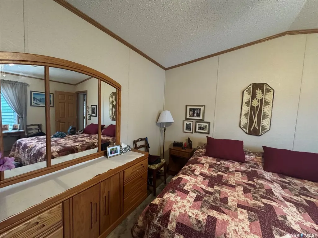 60 Pelican Street E Wood River Rm No. 74 SK S0H 2K0