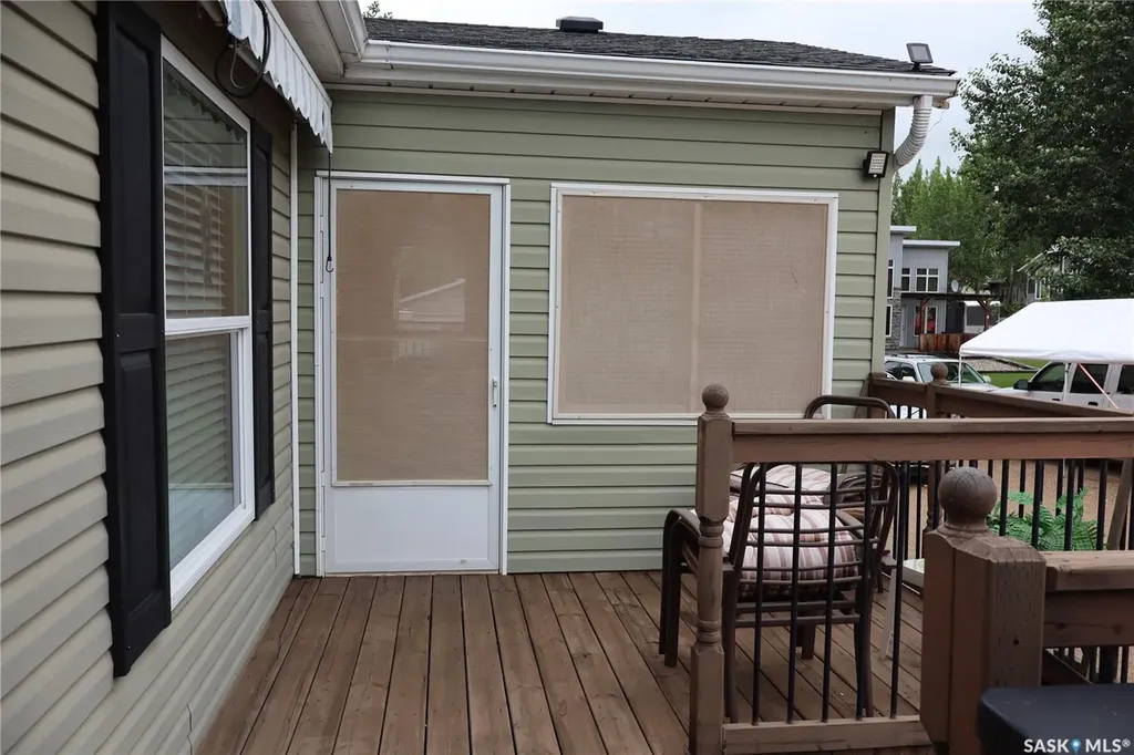 60 Pelican Street E Wood River Rm No. 74 SK S0H 2K0