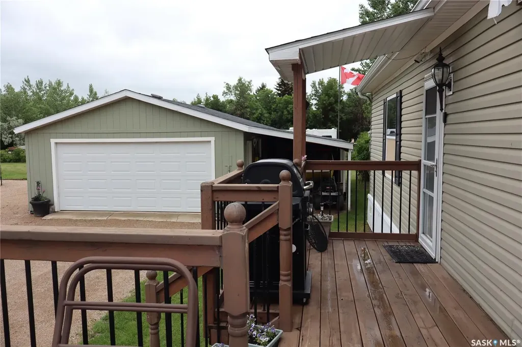 60 Pelican Street E Wood River Rm No. 74 SK S0H 2K0