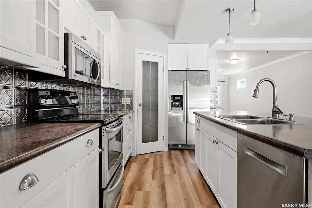 1950 Retallack Street Regina SK S4T 2J9