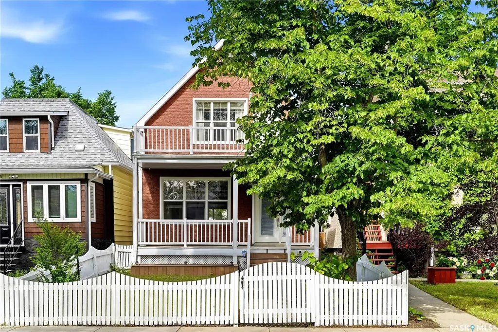 1950 Retallack Street Regina SK S4T 2J9